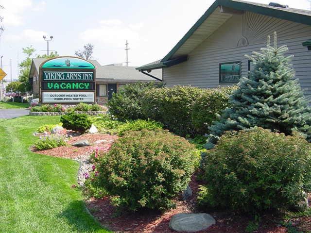 Viking Arms Inn - Ludington Buitenkant foto